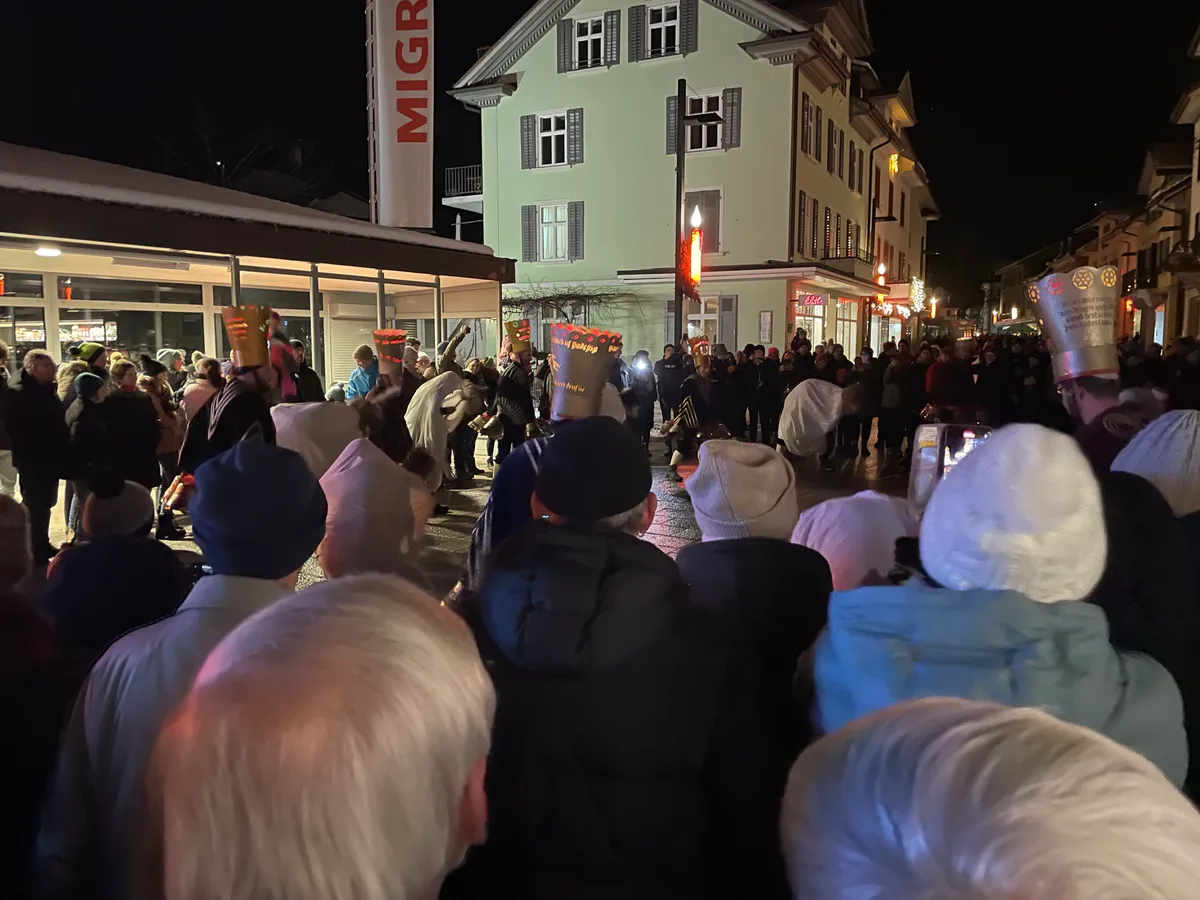 Der Umzug der Silvesterchläuse.